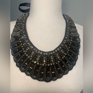 Statement Bib Collar
